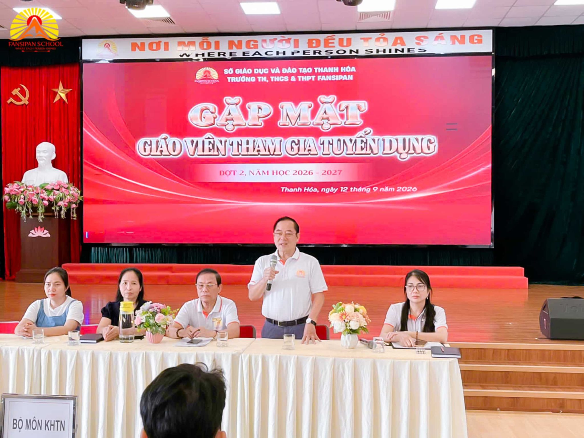 FANSIPAN CHÀO ĐÓN HƠN 100 ỨNG VIÊN GIÁO VIÊN