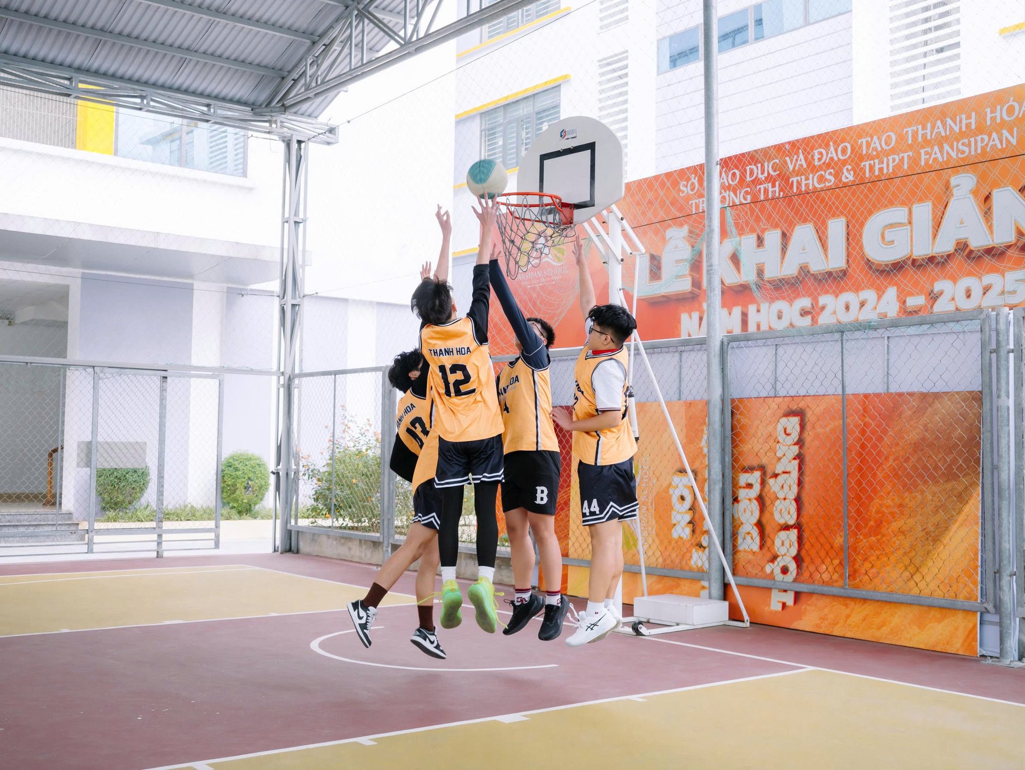 CLB bóng rổ