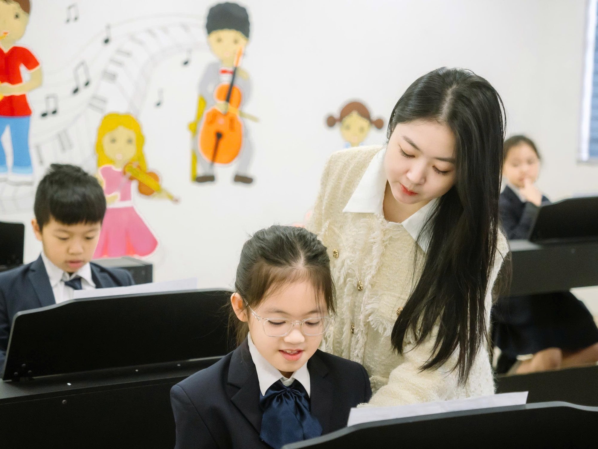 CLB piano
