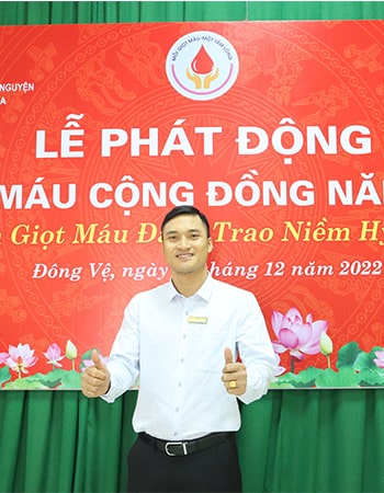 Thầy Phạm Văn Thuận - Trợ lí hiệu trưởng-min