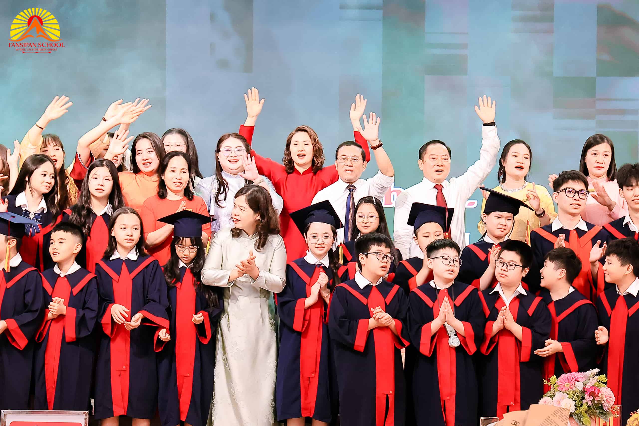 SPREAD YOUR WINGS – REACH YOUR DREAMS “SẢI CÁNH VƯƠN XA – HÀNH TRÌNH KHÔNG KHÉP LẠI, CHỈ LÀ MỘT LẦN HẸN GẶP LẠI”
